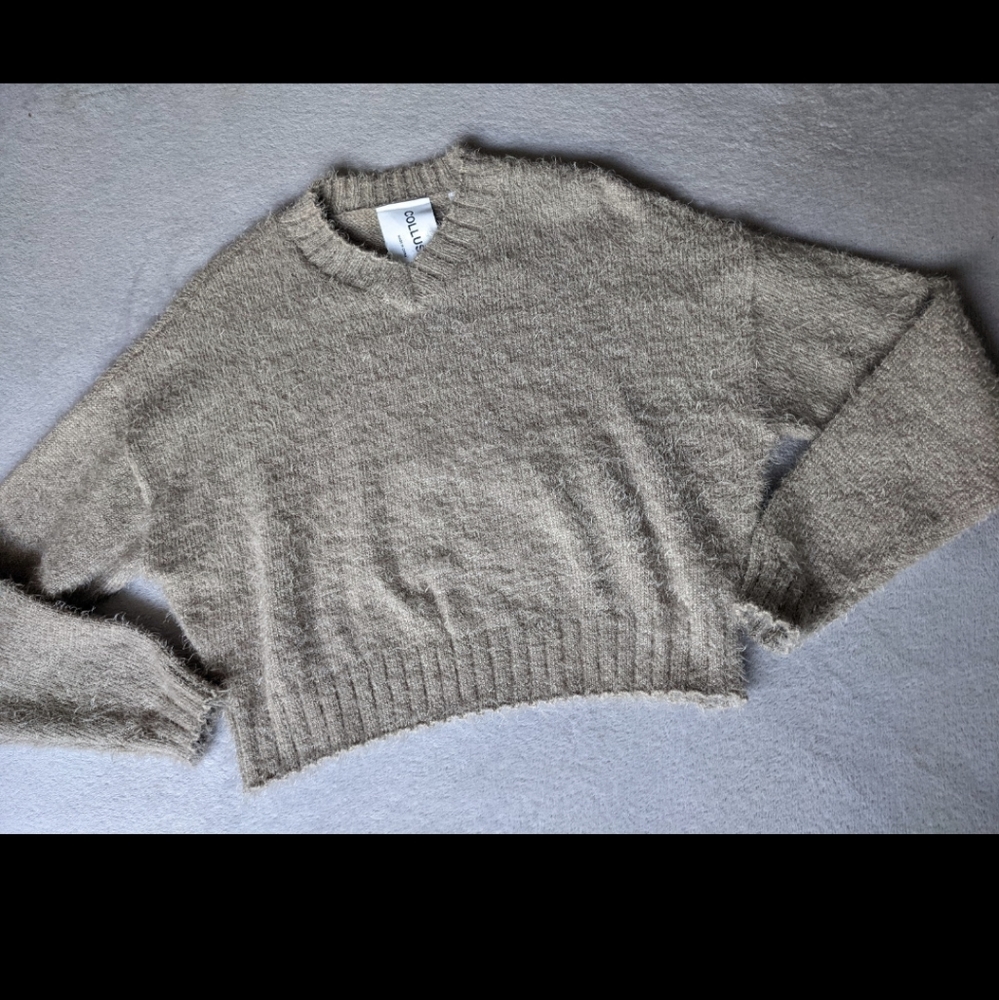 *2/20* Collusion Sweater - Picture 3 of 7